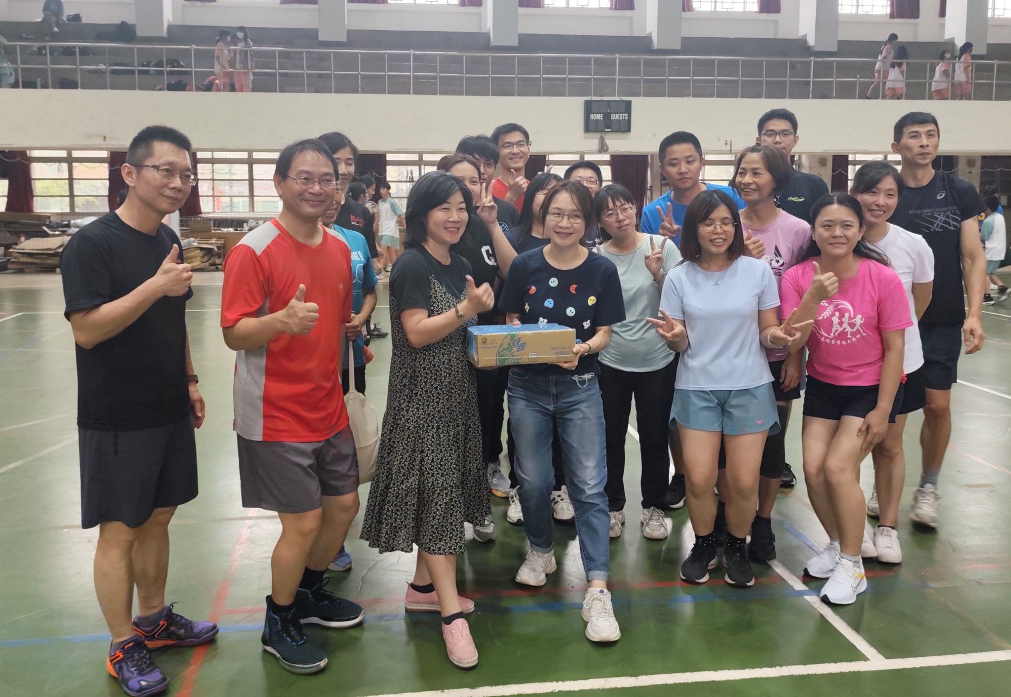 114師生排球對抗賽(另開新視窗)